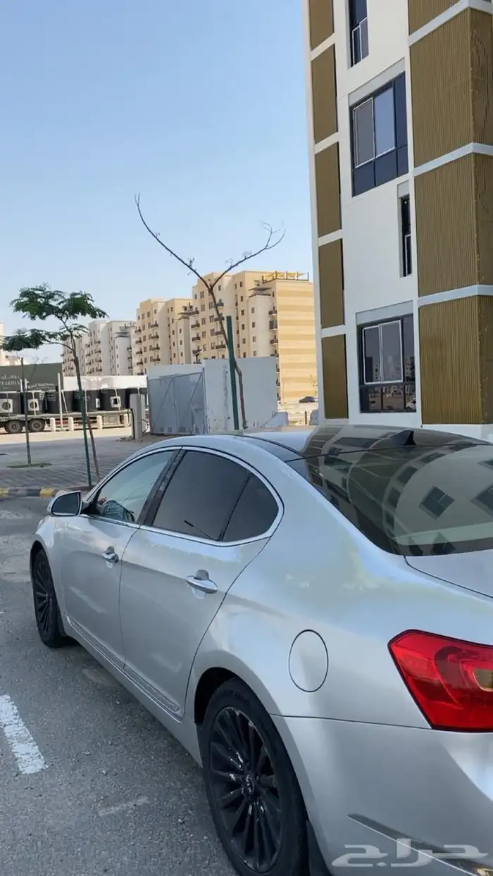 كيا كادينزا موديل 2013فل كامل السيارة على حاله الوكاله 7