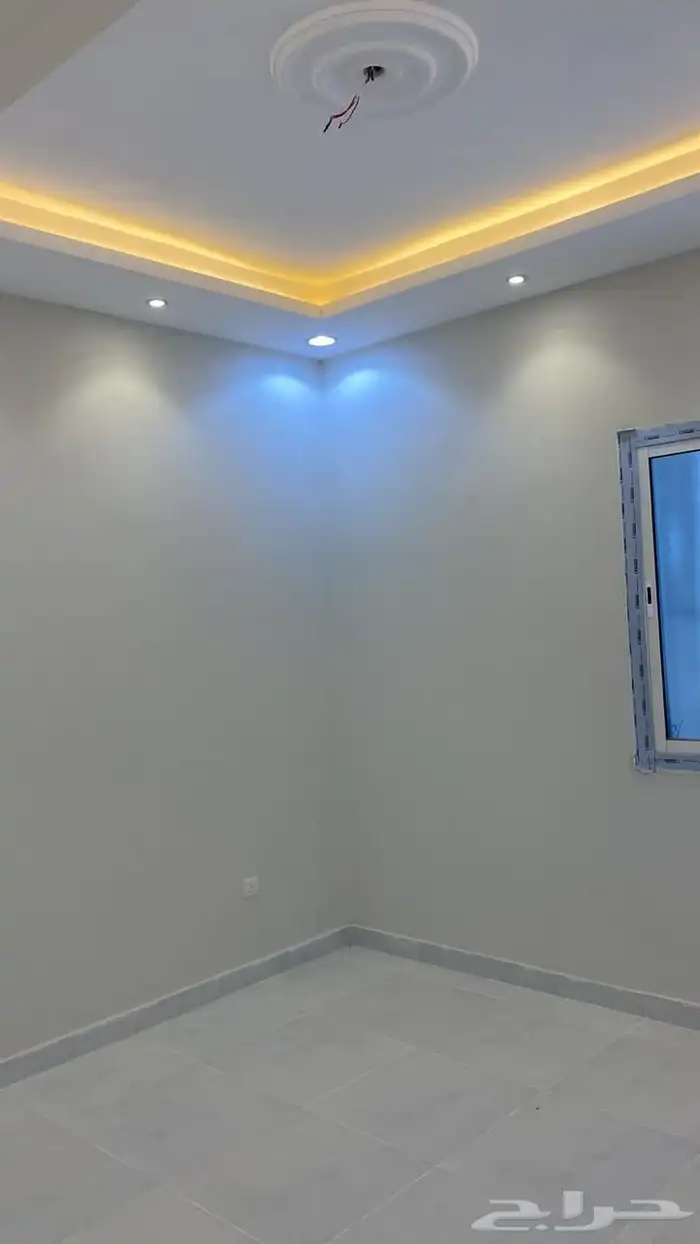 للايجار شقة بحي المروج 4 غرف 1