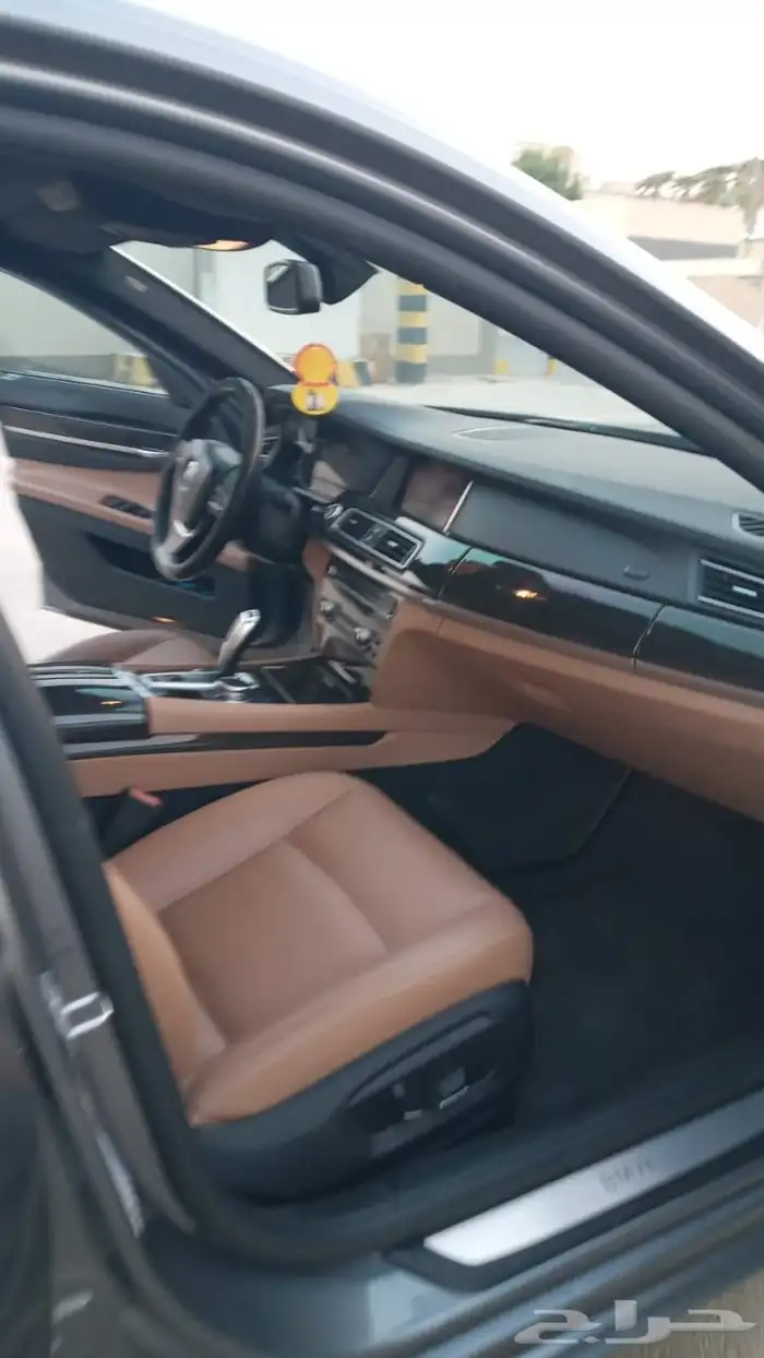 بي إم دبليو 740 موديل 2015 للبيع 12