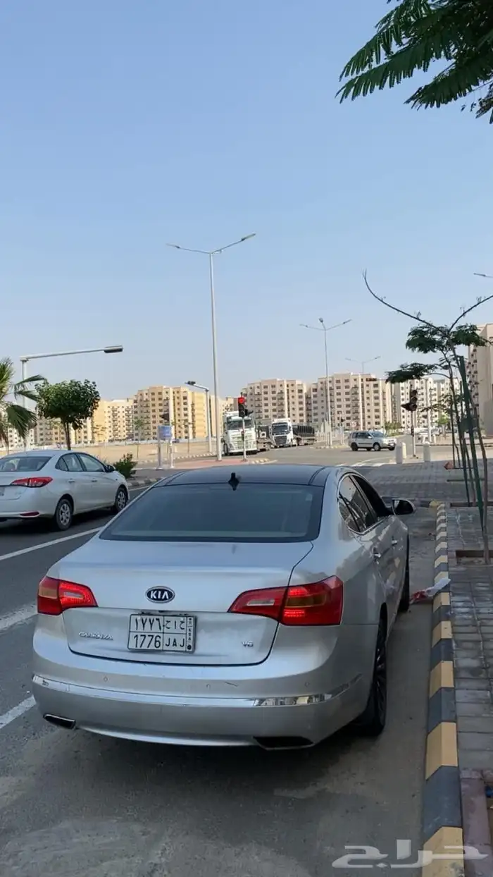 كيا كادينزا موديل 2013فل كامل السيارة على حاله الوكاله 4