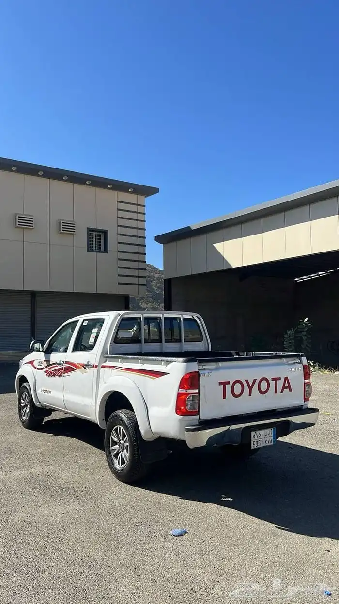 هايلكس 2015 GL-X سعودي 6