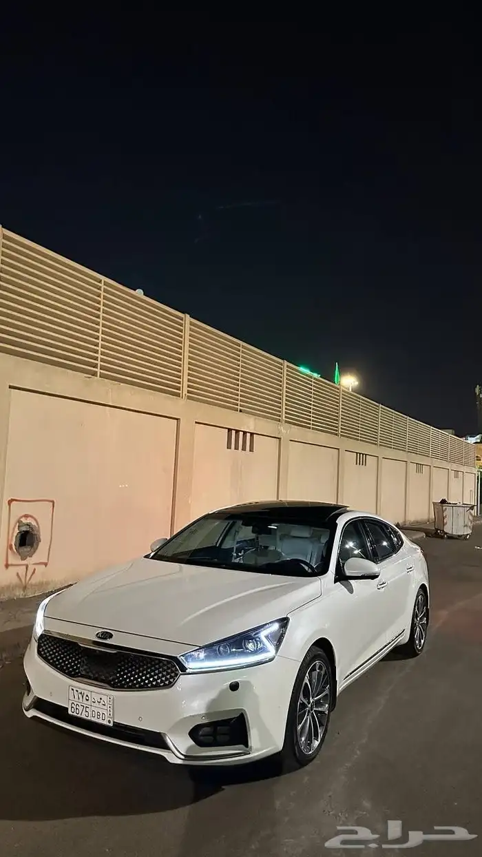 كيا كادينزا (الجبر) 0