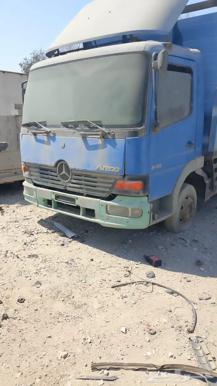 مرسيدس شاحنه 2004مسقطه 4سلندر 8