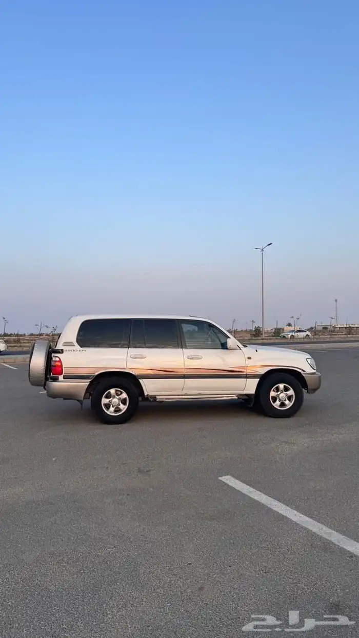 لاندكروزر 2001 GXR 6