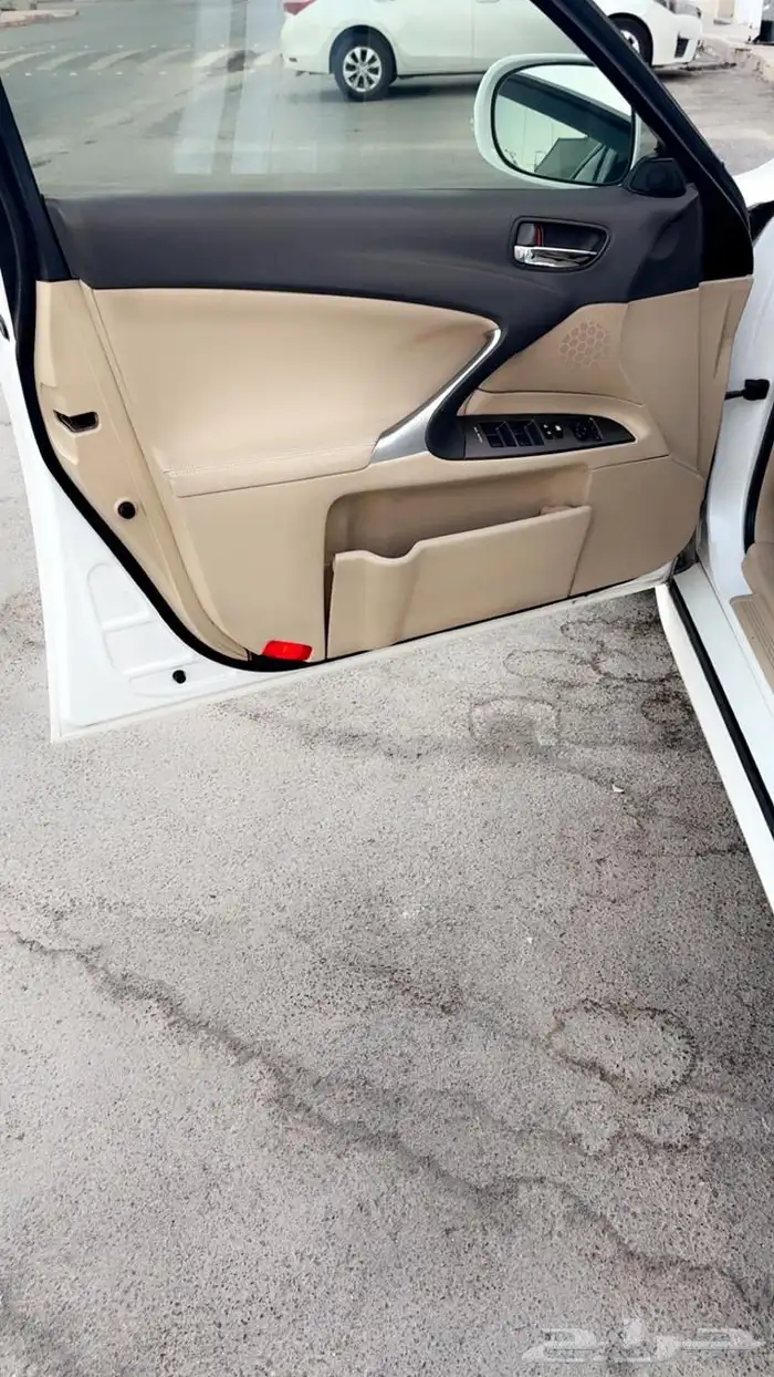 لكزس IS 300 للبيع موديل 2009 7