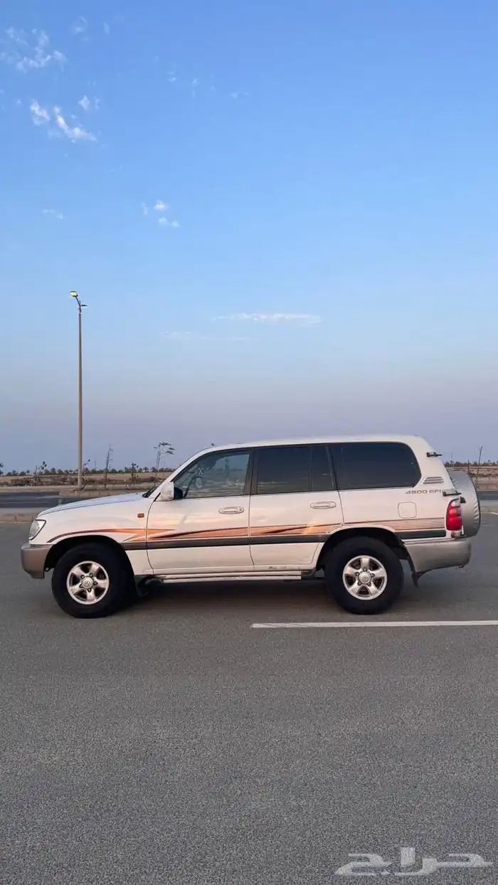 لاندكروزر 2001 GXR 1