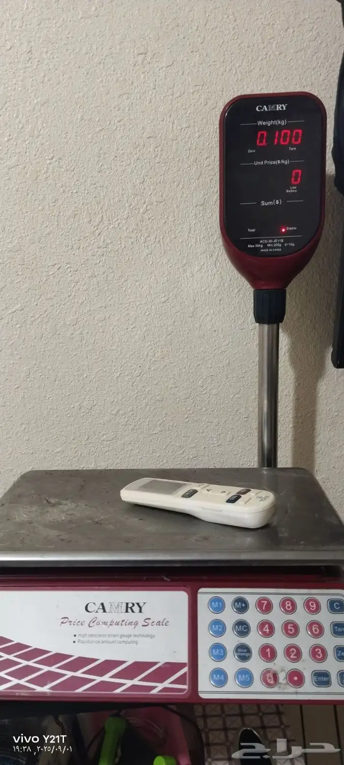ميزان الكتروني ماركه كامري شغال 0