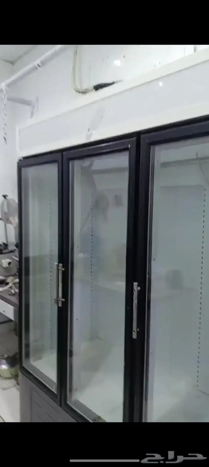 ثلاجه كبيره عرض لحم 3باب  منشار إيطالي  طاوله ا  مغسله استيل 0