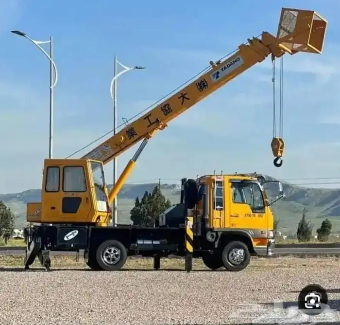 يوجد لدينا كرينات بجميع انوعها ويوجد لدينا مالفت فركلفت سيزر 3