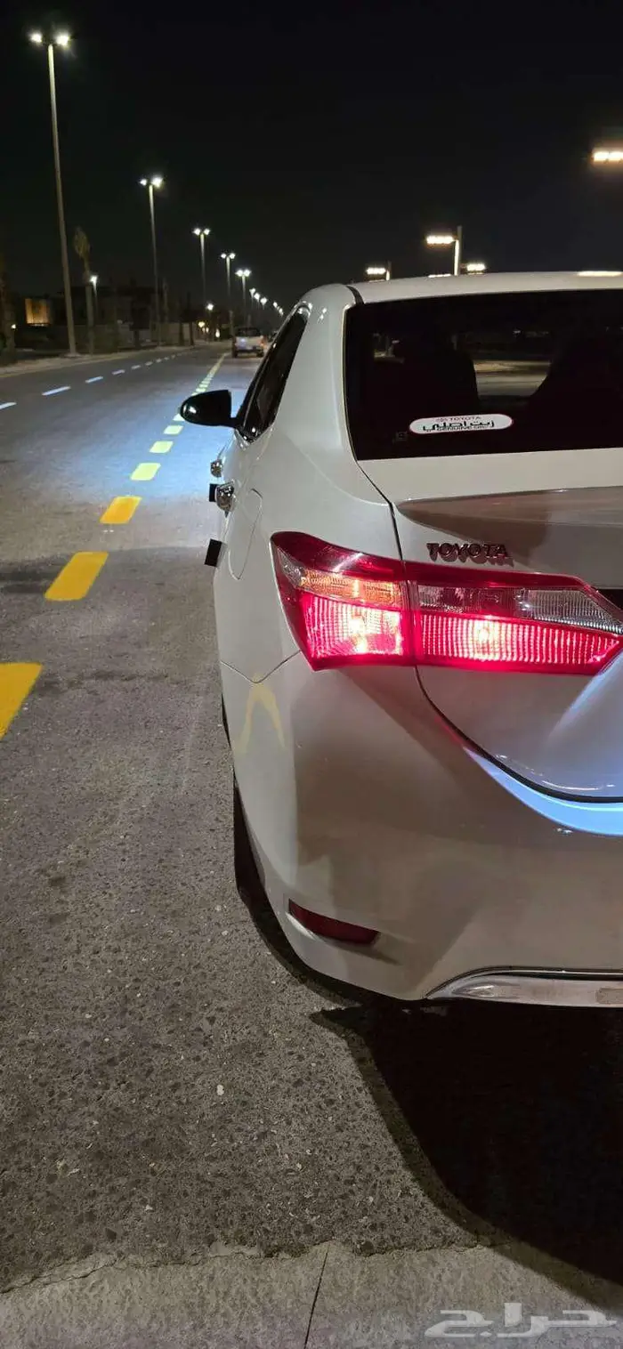 كرولا 2015 كورلا نظيف مخزن ممشى حقيقي مالك واحد 2