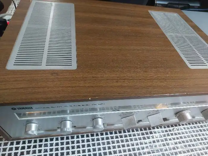 امبليفاير مع راديو ياماها تراثي قوي و فخم 1