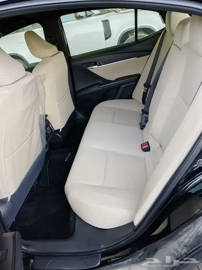 سيارة تويوتا كامرى 5