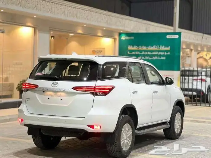 تويوتا فورشنر GX 2 ديزل 2400 دبل 2025 بنزين دبل - بدون دبل 8