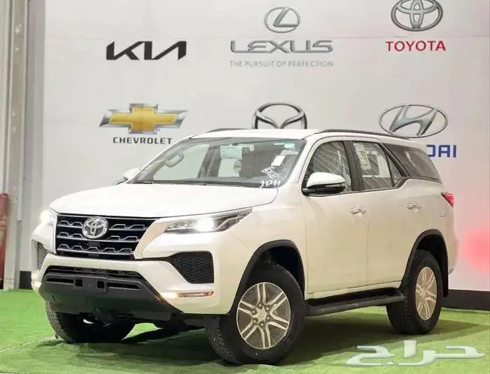 تويوتا فورشنر GX 2 ديزل 2400 دبل 2025 بنزين دبل - بدون دبل 2