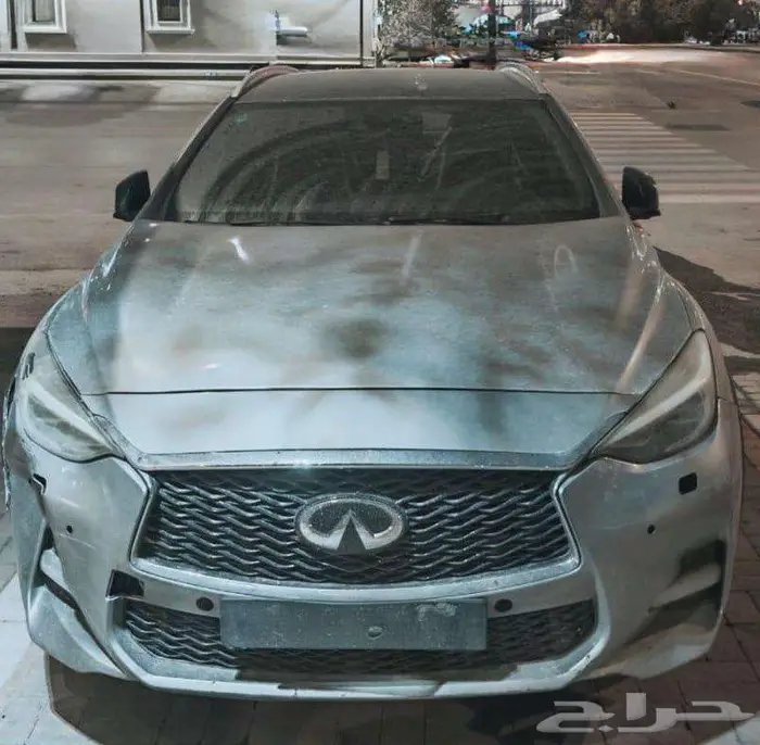 إنفينيتي Q30 4