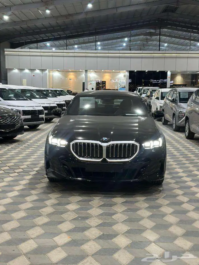 بي ام دبليو 520i الفئة الخامسة موديل 2026 اصفار 0