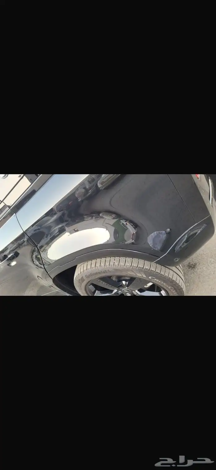 2022 Land Rover Defender 110 X-Dynamic SE 4