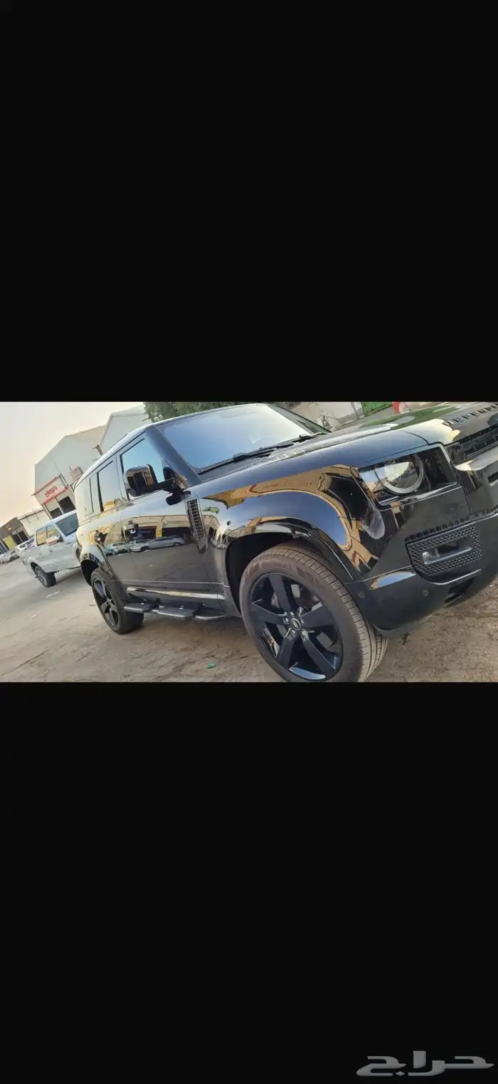 2022 Land Rover Defender 110 X-Dynamic SE 2