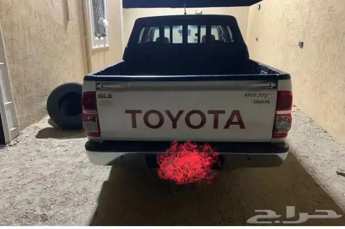 هايلكس غمارتين مديل 2013 وكاله للبيع 6