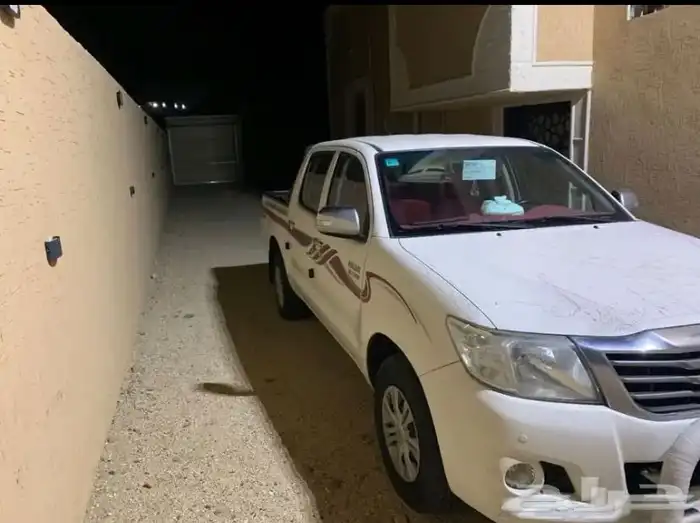 هايلكس غمارتين مديل 2013 وكاله للبيع 7