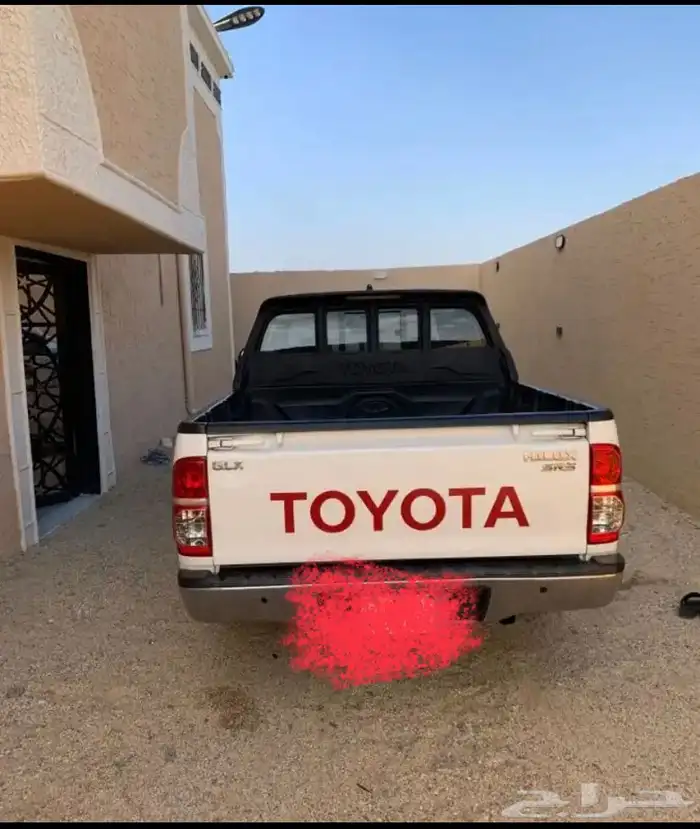 هايلكس غمارتين مديل 2013 وكاله للبيع 8