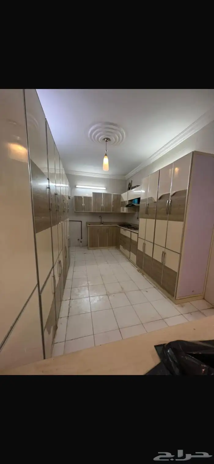 شقة للايجار في حي القمرية 7