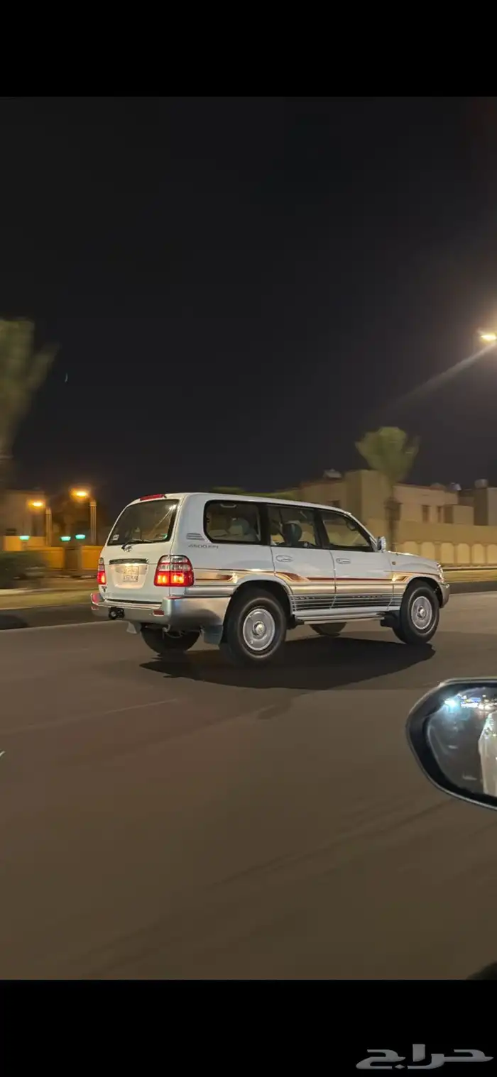 لاندكروزر صالون 2004 4