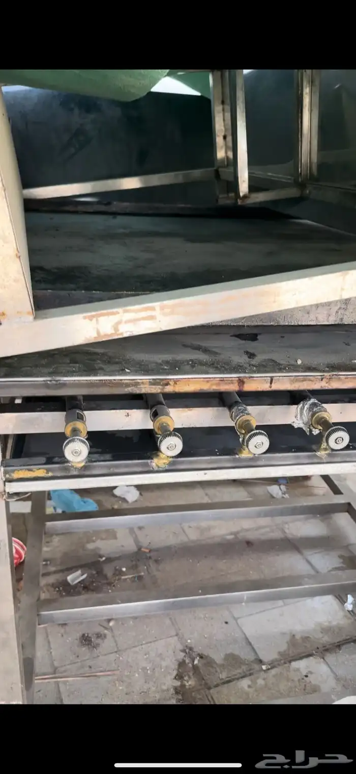 ماكينة معصوب ( جديدة) مكيف LG   سرير دورين 8