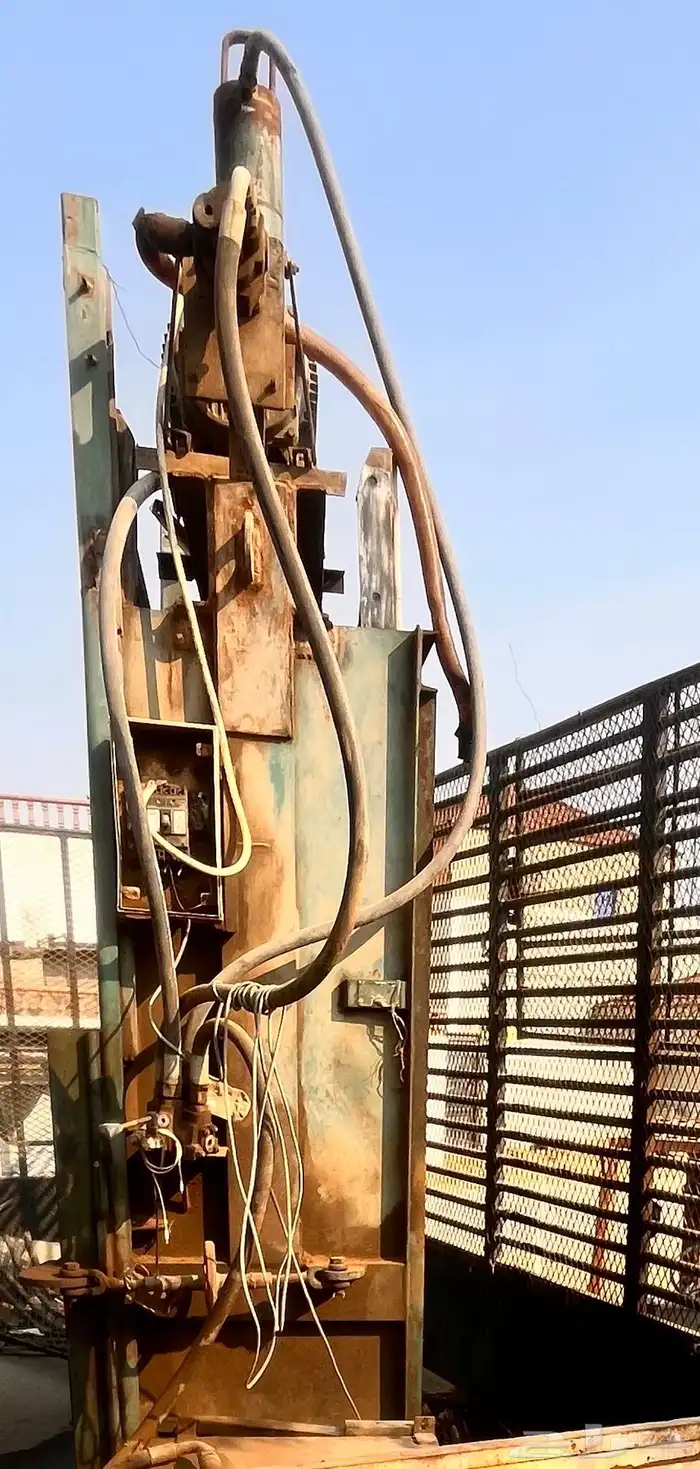 للبيع 3 قطع -جاروشهة   مكبس  رافعه شوكيه 2