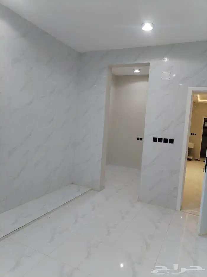 دور واسع ووميز للايجار باسعار مناسبة 0