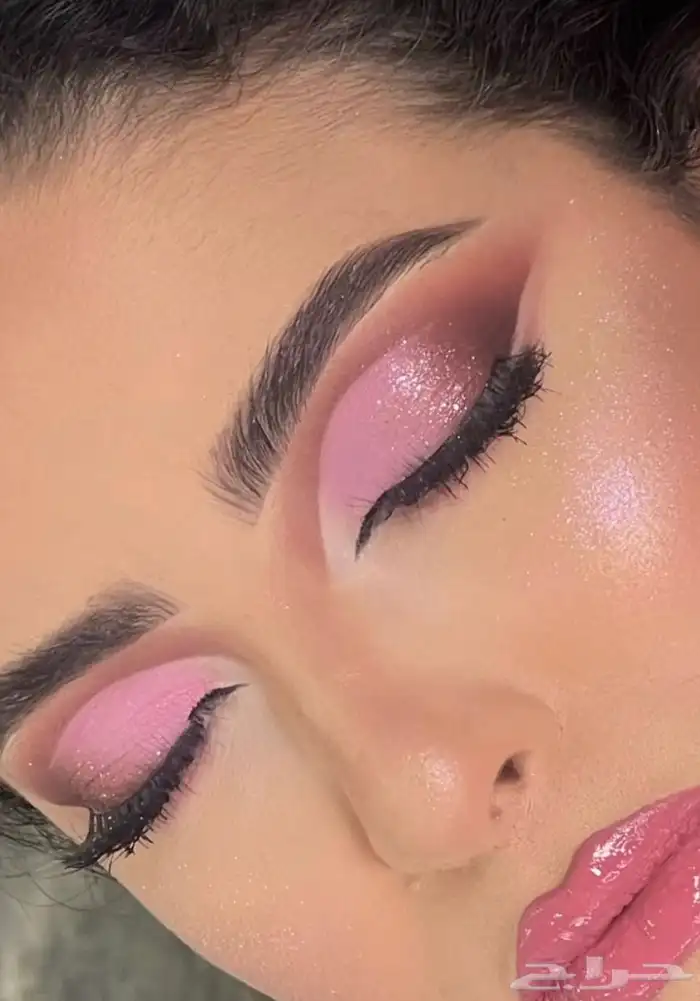 ميك اب ارتست . مكياج 0