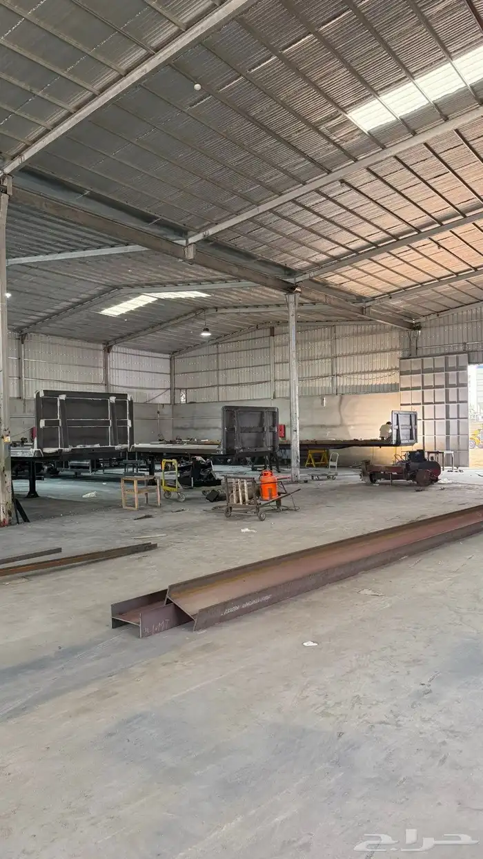 سطحه ثلاث محاور صناعة وطنيه 2