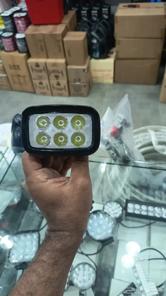 تركيب جميع جميع الشاشات والمضخمات الصوت شامل جميع الكهرباء 4