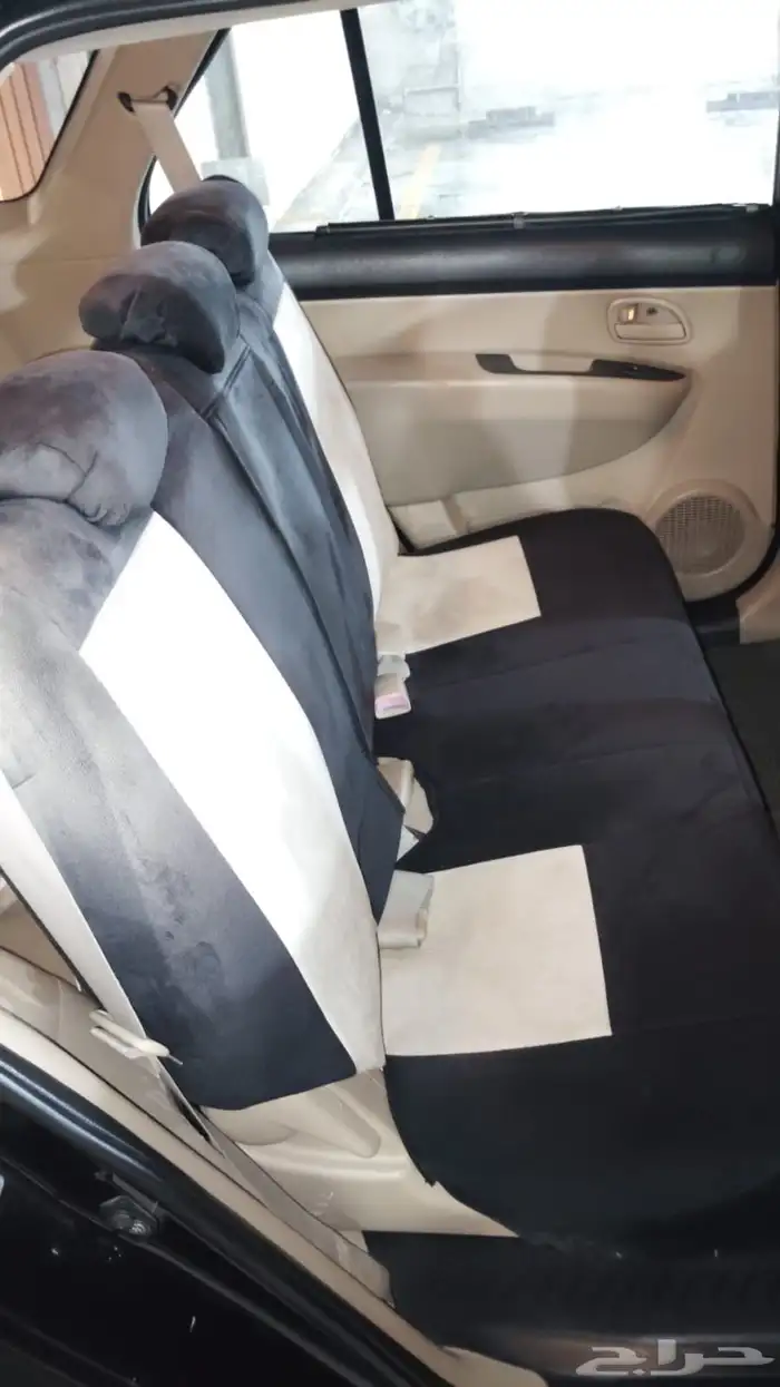 كيا كارينز 2009 12