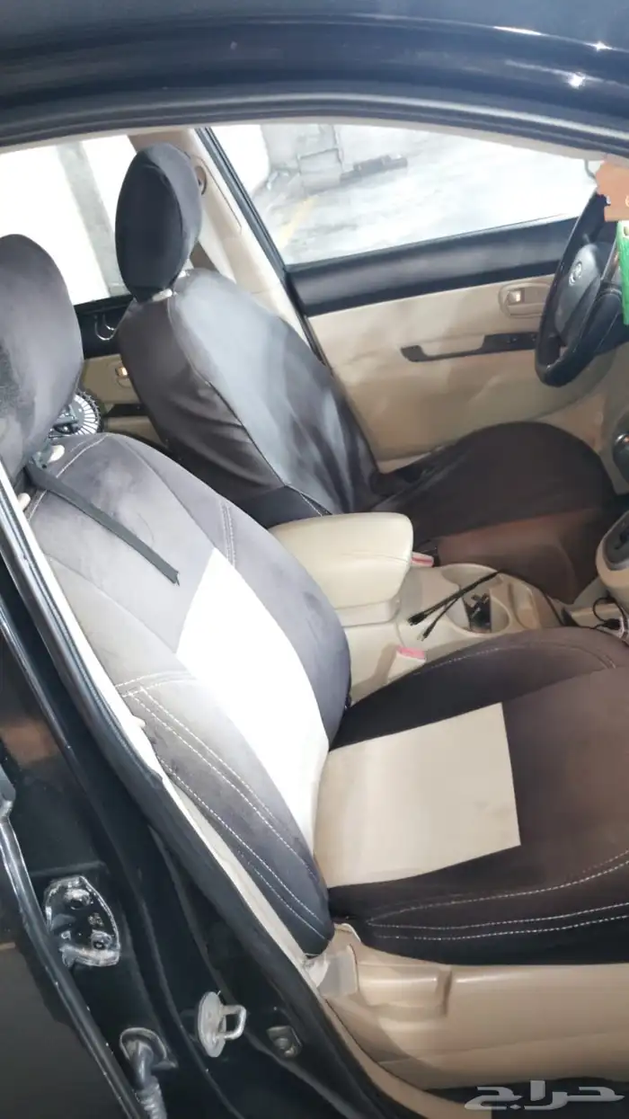 كيا كارينز 2009 10