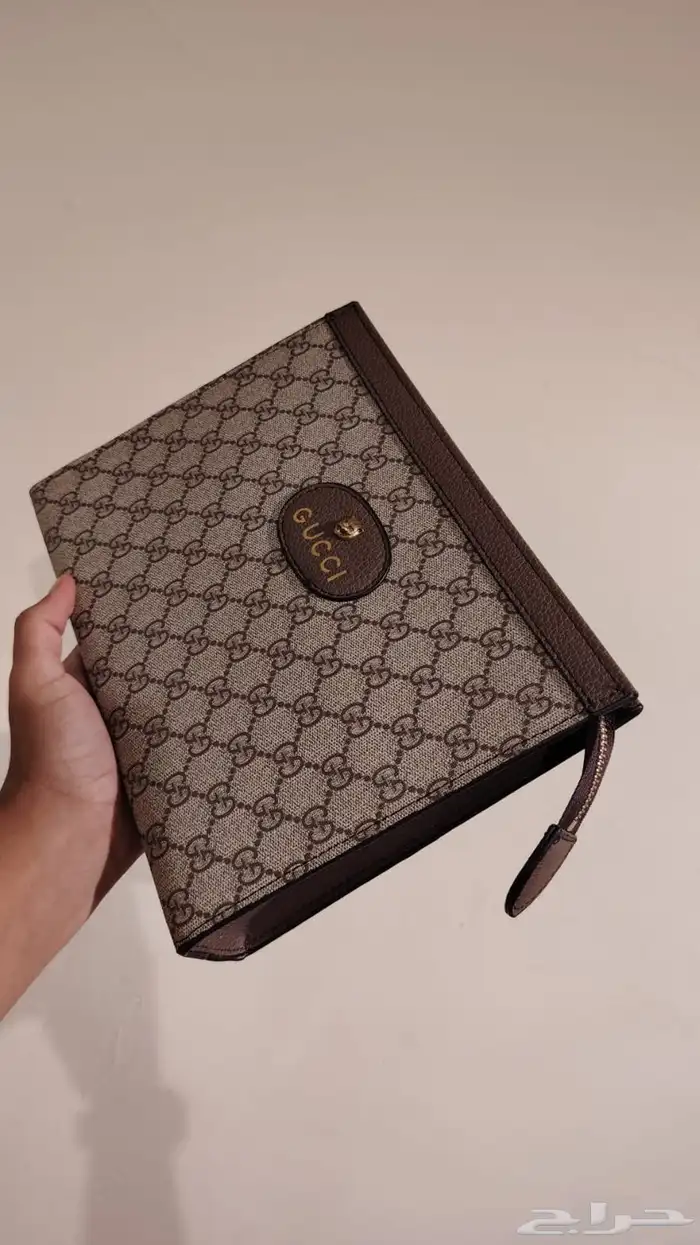 شنط رجالية فخمه مع ملحقاتها 1