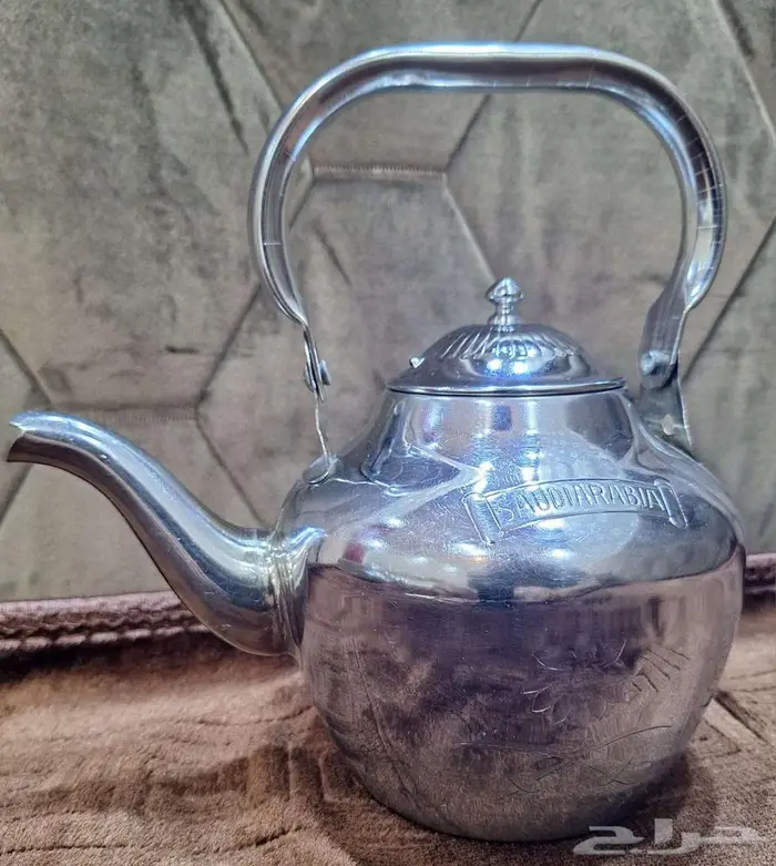 ابريق ياباني قديم 0