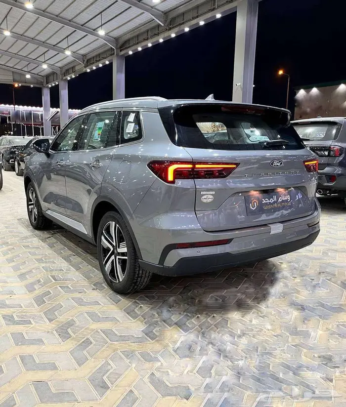 عرض خاص فورد تيريتوري تيتانيوم موديل 2026 بطاقه جمركيه 3