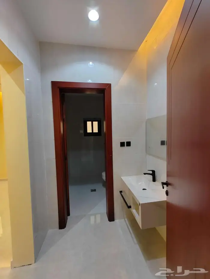 فيلا فاخرة للبيع بحى الصالحيه 5