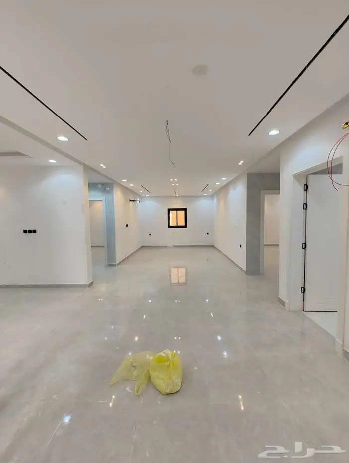 فيلا فاخرة للبيع بحى الصالحيه 25