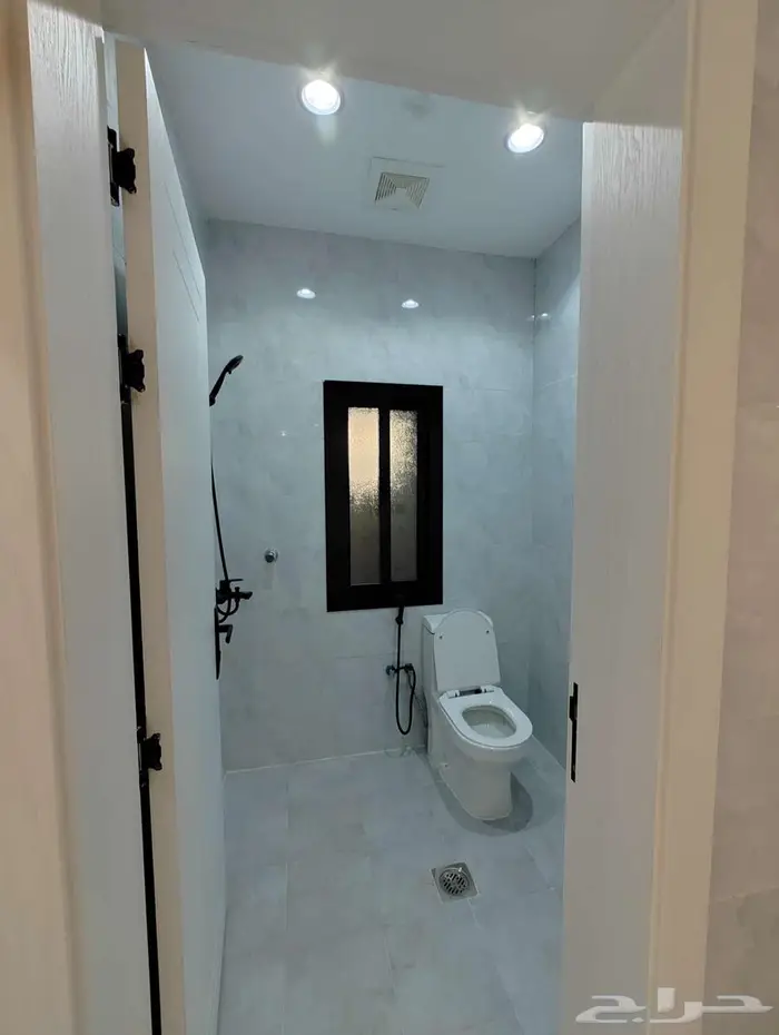 فيلا فاخرة للبيع بحى الصالحيه 32