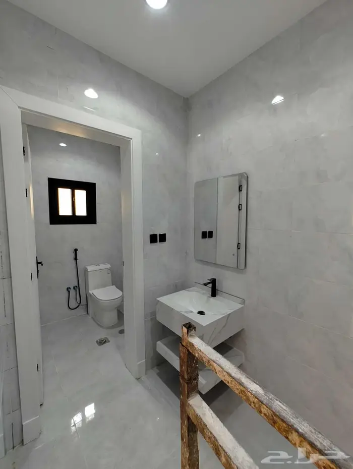 فيلا فاخرة للبيع بحى الصالحيه 35