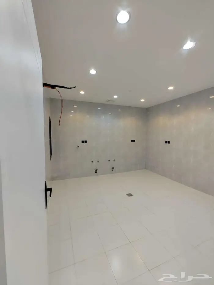 فيلا فاخرة للبيع بحى الصالحيه 18