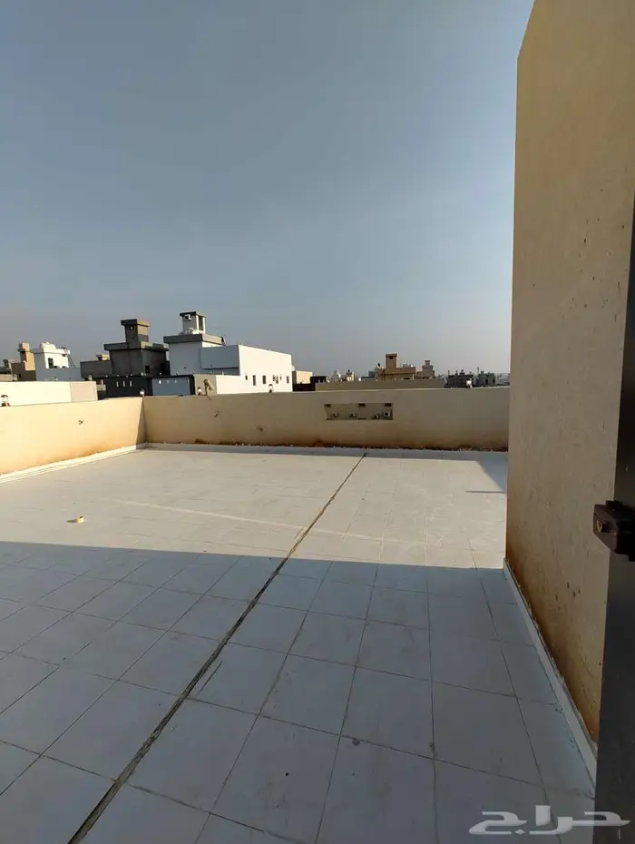 فيلا فاخرة للبيع بحى الصالحيه 36