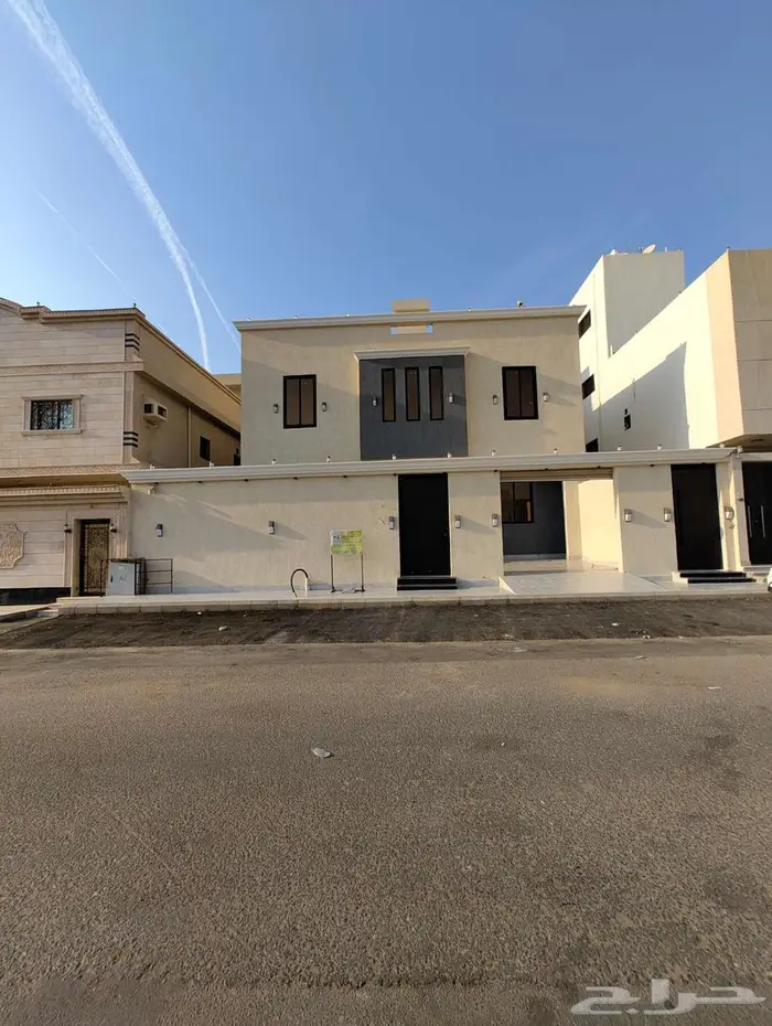 فيلا فاخرة للبيع بحى الصالحيه 1