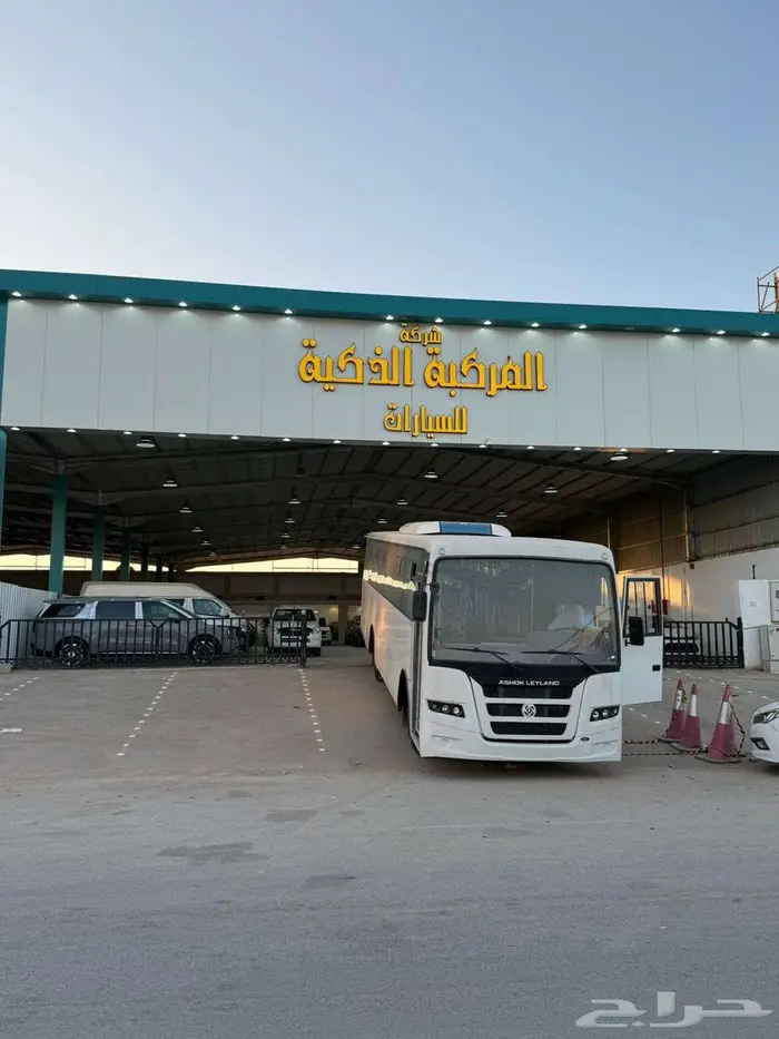 باص اشوك ليلاند 64 راكب موديل 2025 5