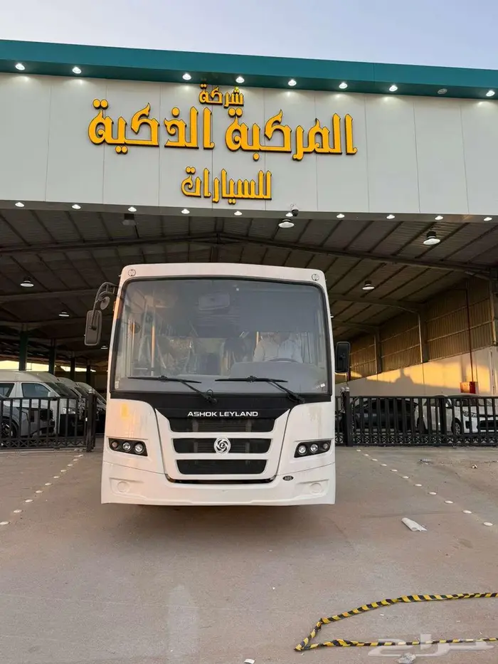 باص اشوك ليلاند 64 راكب موديل 2025 1