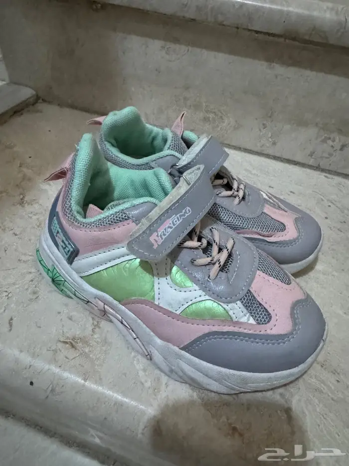 احذيه وأغراض 4