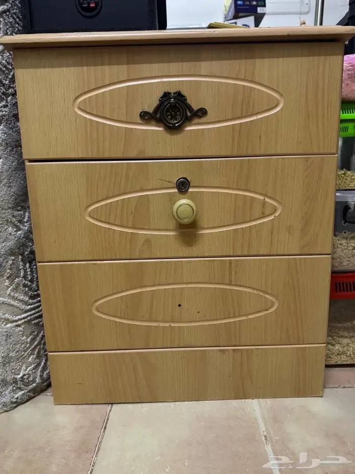 احذيه وأغراض 24