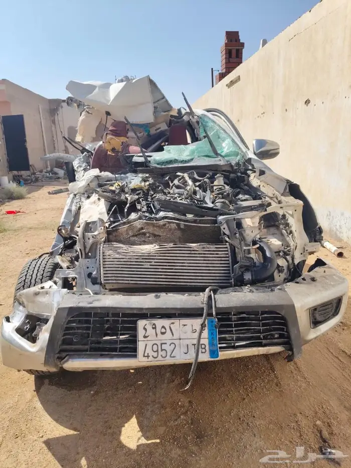 هايلكس 23 ديزل دبل مصدوم 1